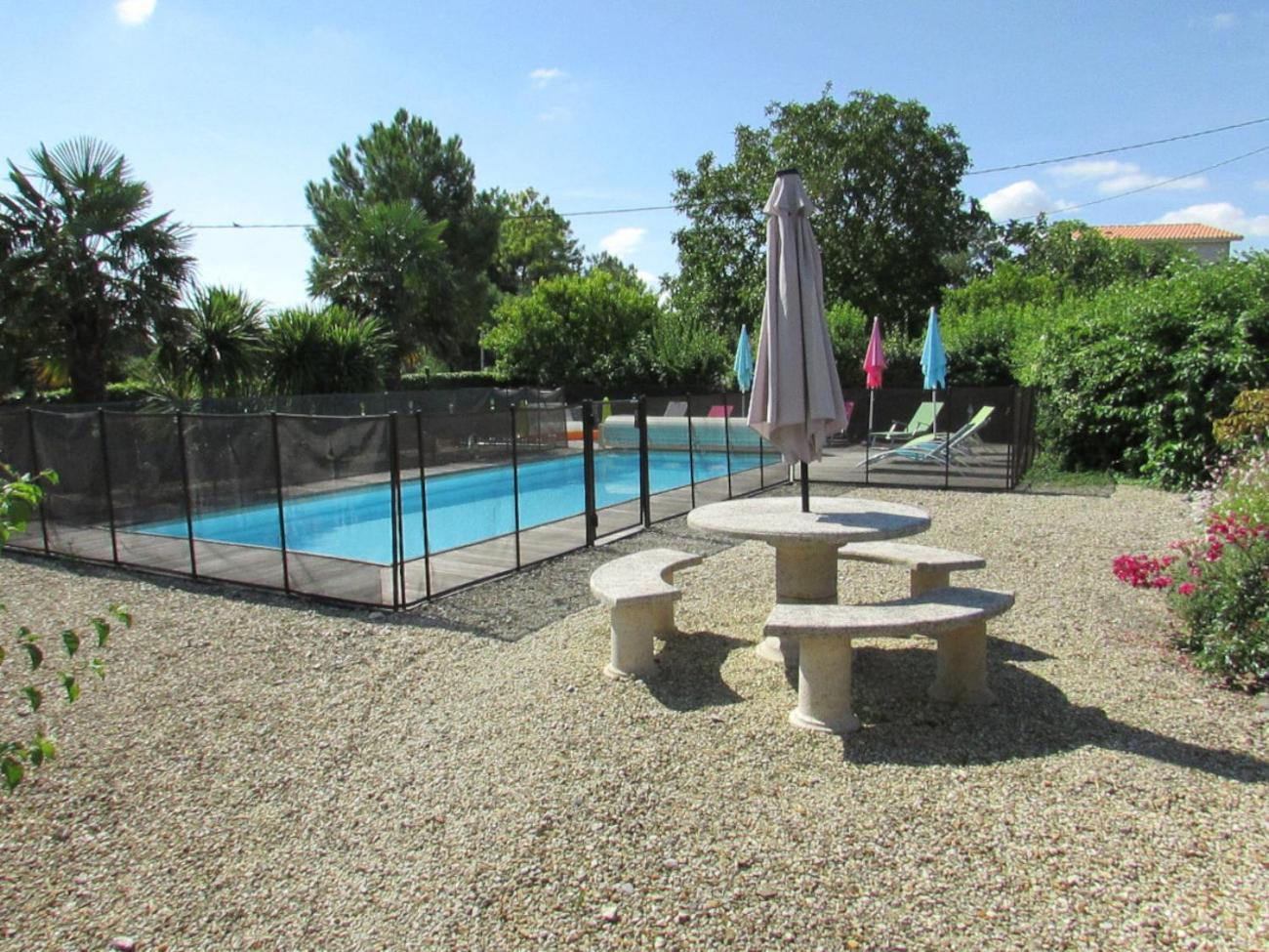 Logis De Chalons A La Mer Le Gua  Exterior photo