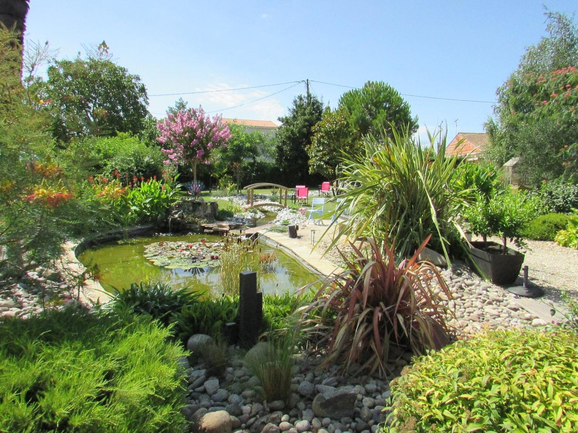Logis De Chalons A La Mer Le Gua  Exterior photo